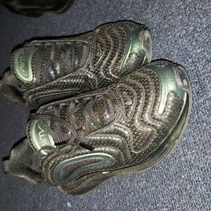 NIKE AIR MAX 720 THROWBACK FUTURE